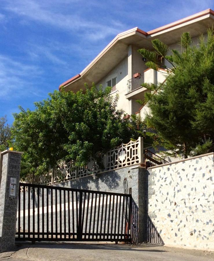 Alba Radiosa Apartment Santa Caterina Dello Ionio Marina ภายนอก รูปภาพ