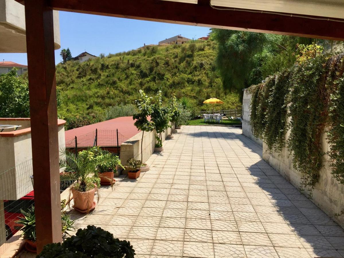Alba Radiosa Apartment Santa Caterina Dello Ionio Marina ภายนอก รูปภาพ