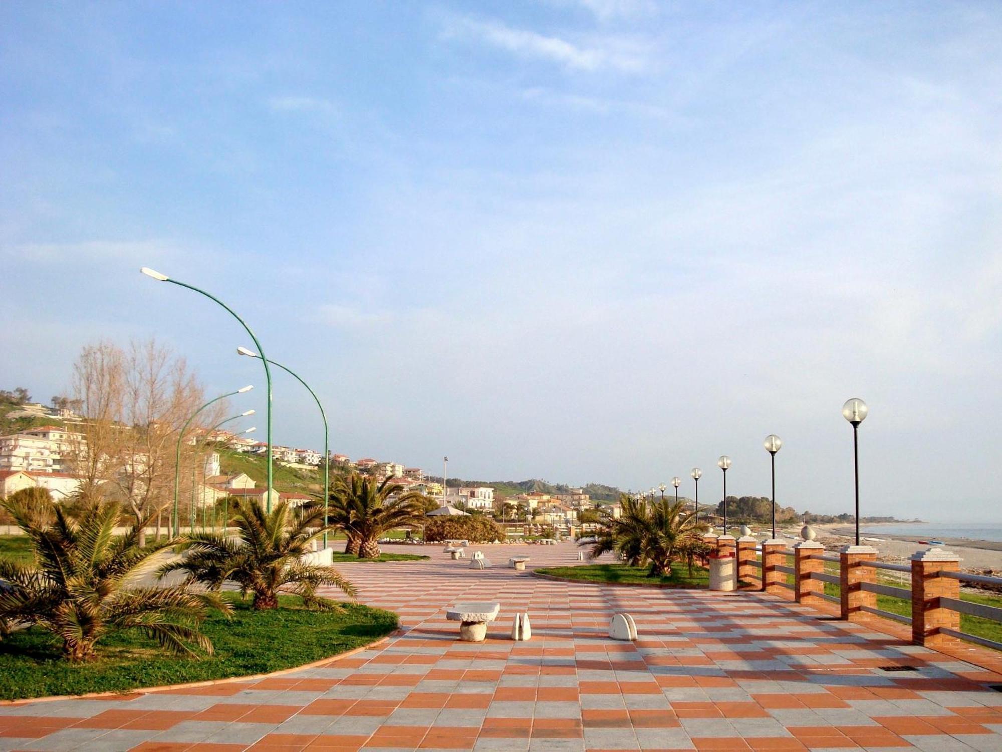 Alba Radiosa Apartment Santa Caterina Dello Ionio Marina ภายนอก รูปภาพ